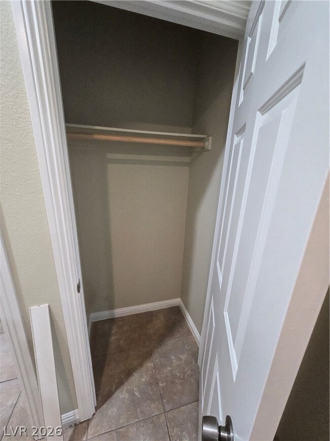 Building Photo - 2204 S Van Patten Pl