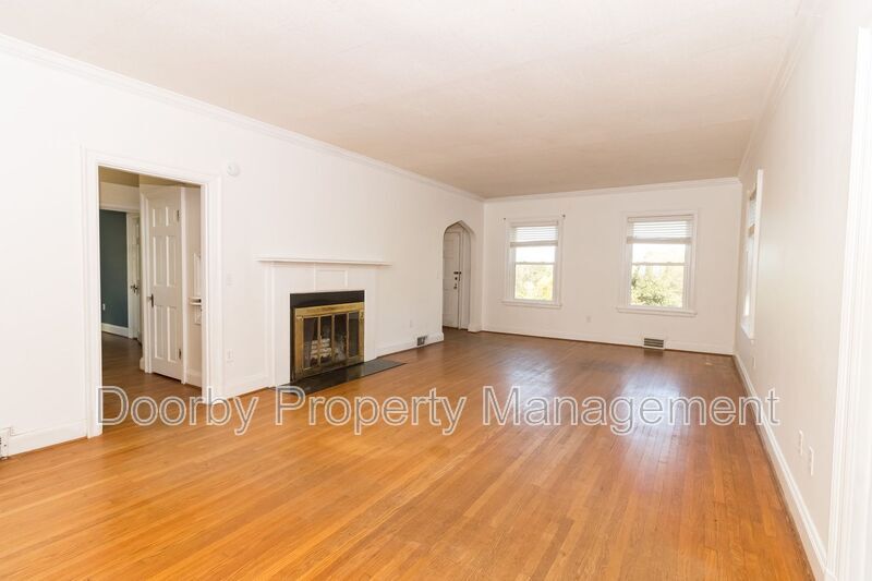 Building Photo - 408 Frazier Dr