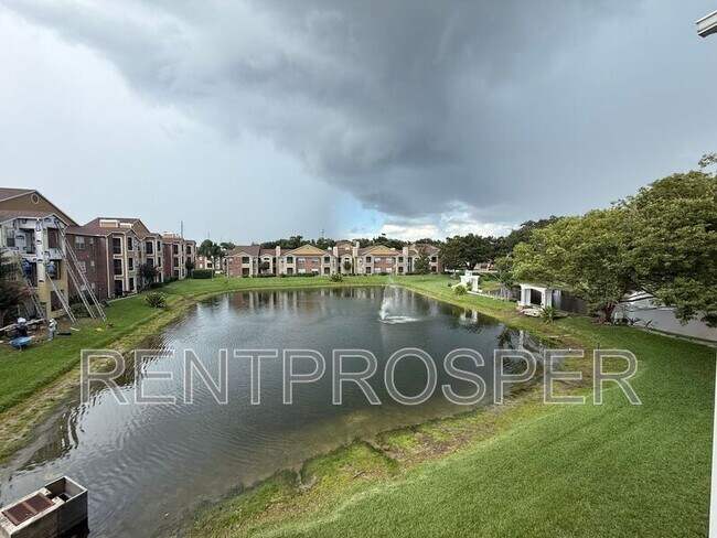 Building Photo - 5501 Rosebriar Way