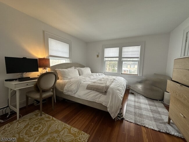 Building Photo - 28 Fuller Ave