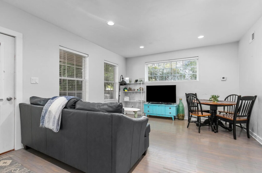 Living Room - 603 S Locust St