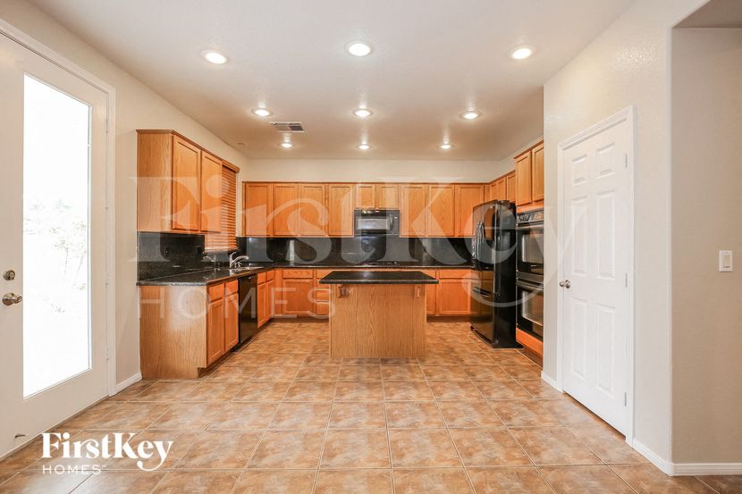 Building Photo - 7536 Catalina Harbor St