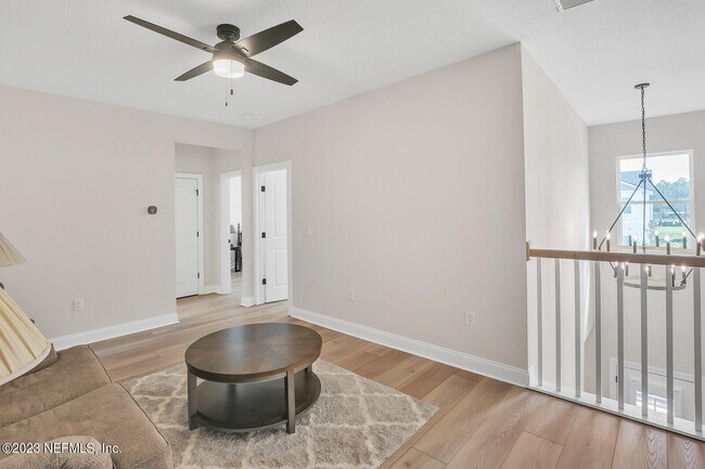 Building Photo - 158 Liberty Bell Rd