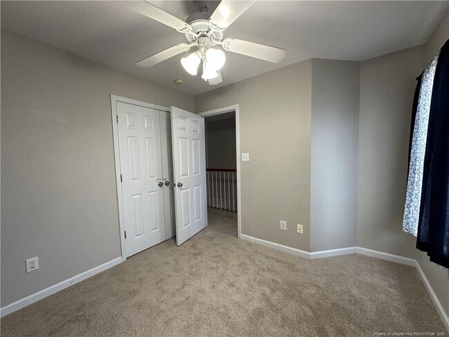 Building Photo - 3679 Pioneer Dr