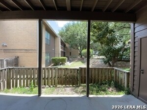 Building Photo - 8655 Datapoint Dr