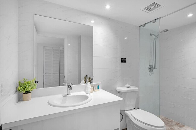 Building Photo - 468 Golden Isles Dr