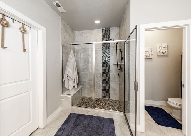 Building Photo - Luxury Ranch-Style Home for Rent | Wolf Ranch | D20 Schools | Pikes Peak Views