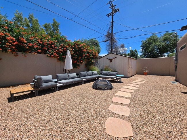 Building Photo - 127 Sereno Dr