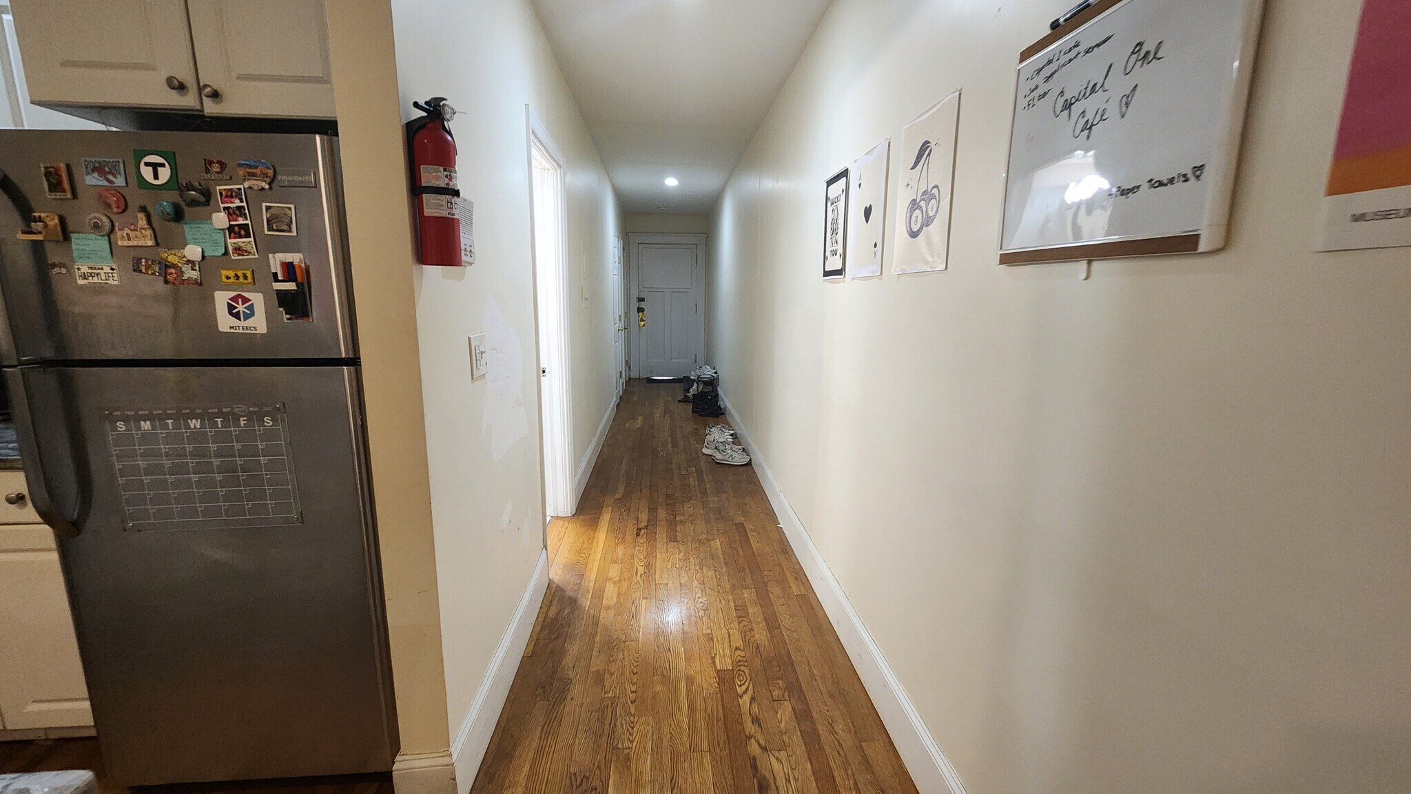 Building Photo - 19 Thatcher St