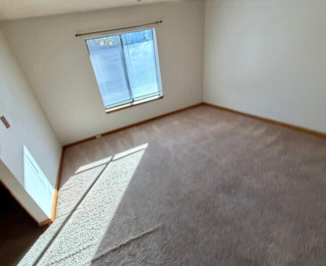 Building Photo - 3102 Aspen Ct