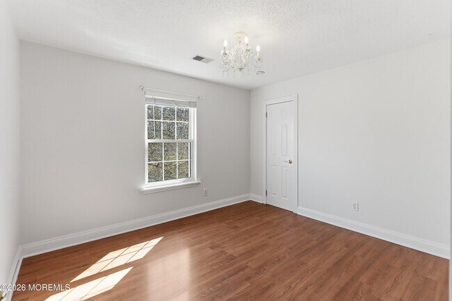 Building Photo - 58 Frontier Way