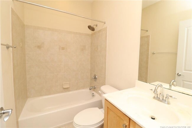 Building Photo - 406 Golden Harvest Loop