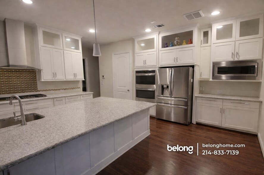 Building Photo - 8417 Lewis Canyon Dr