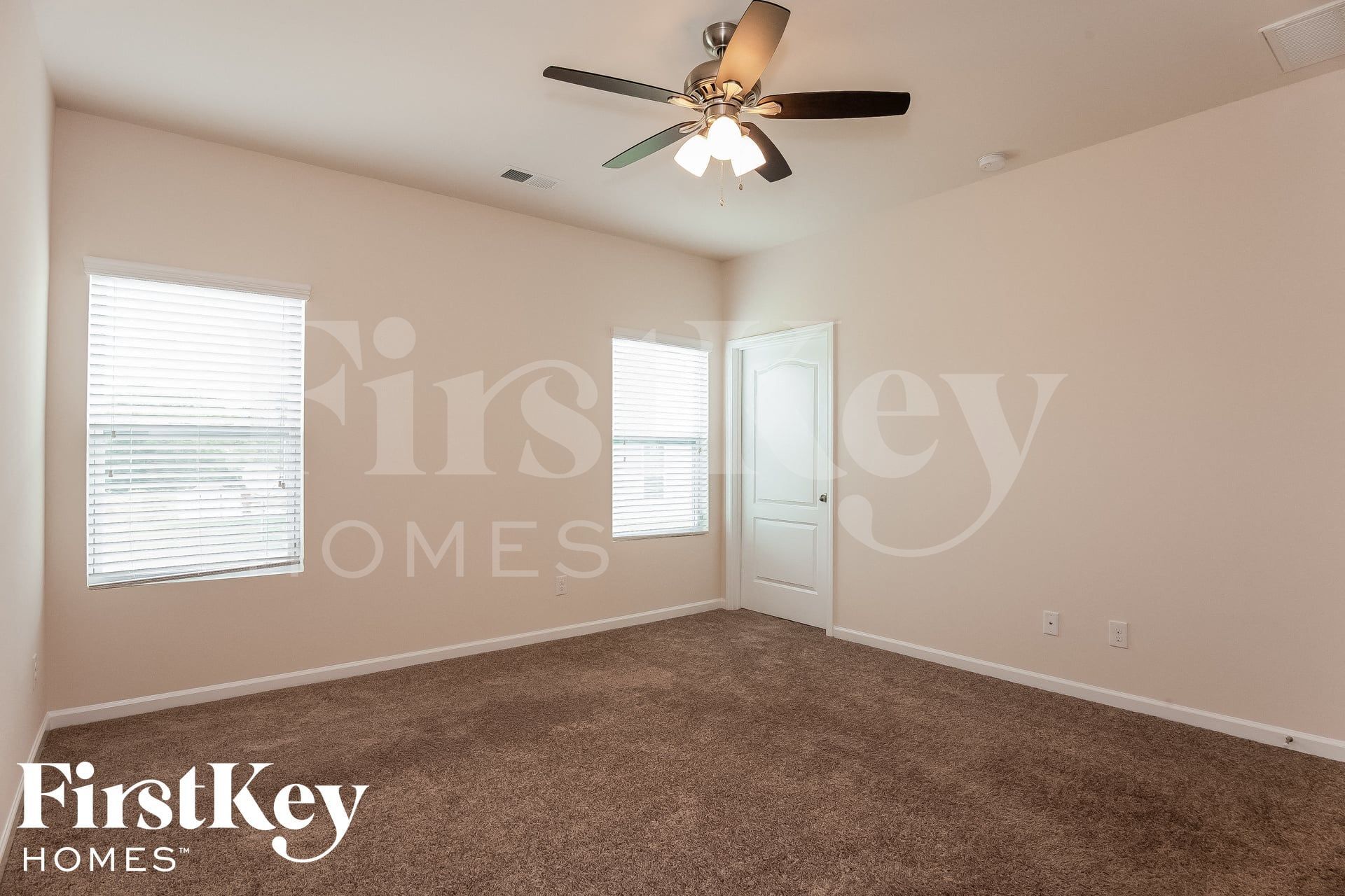 Building Photo - 126 Willow Valley Dr