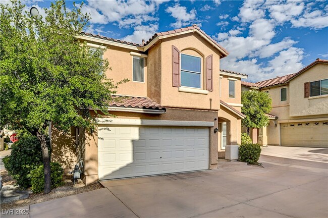 Building Photo - 10425 MIHELA Ave