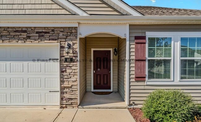 Building Photo - 46 S Great White Way