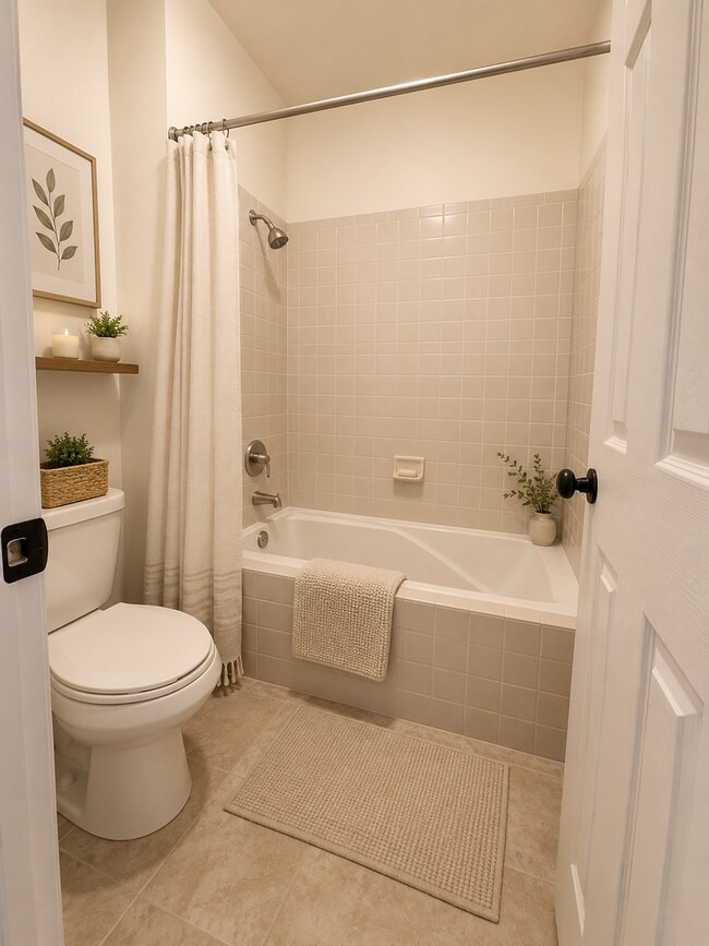 Building Photo - Top-Floor 2 Bed/2 Bath Condo in SE Fort Collins - Pool, Hot Tub & Fitness Center - $1,895/mo - Mo...