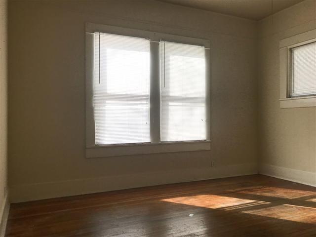 Building Photo - 2301 Rio Grande St