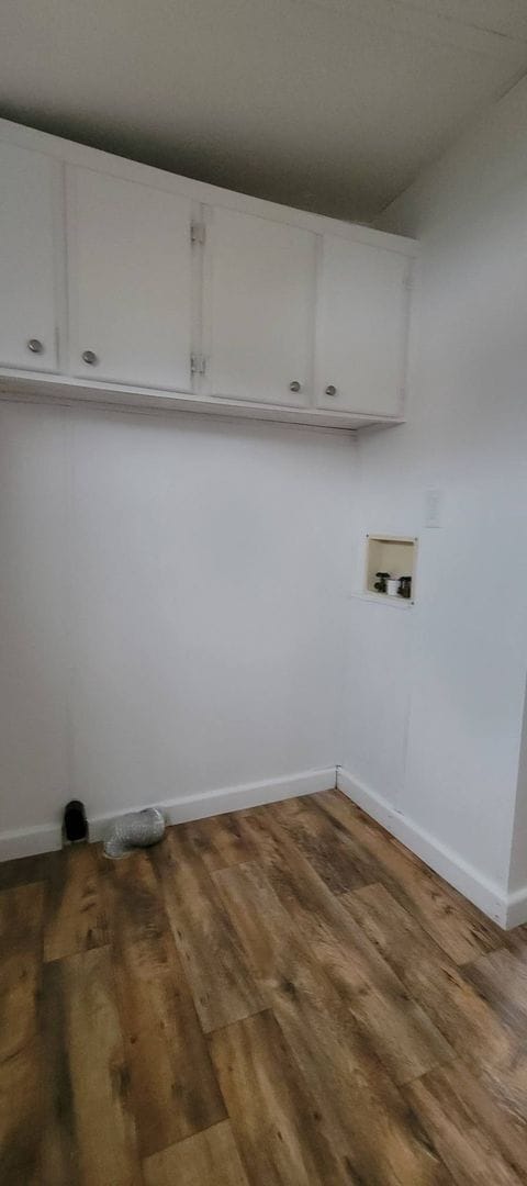 Building Photo - Ready to Move in