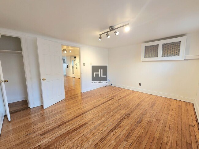 Building Photo - WASHINGTON AVENUE