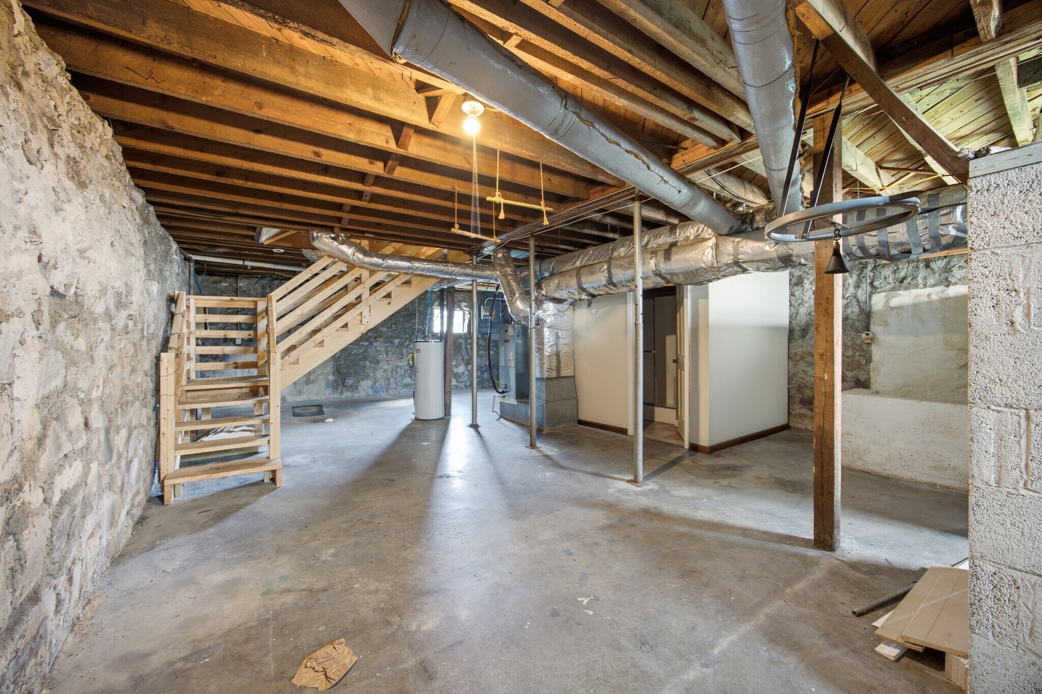 Building Photo - 2633 14th Ave