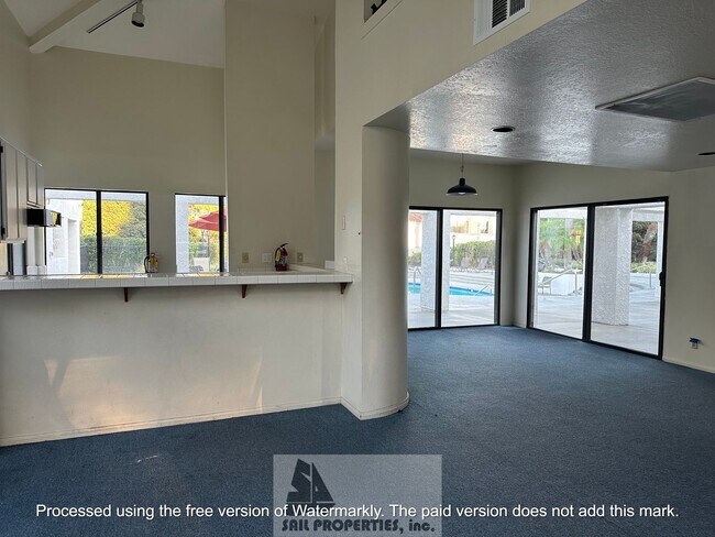 Building Photo - Welcome to this stunning 2-bedroom+loft, l...
