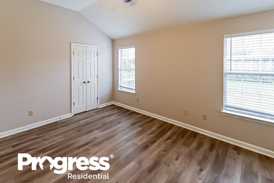 Building Photo - 5869 Steffani Dr
