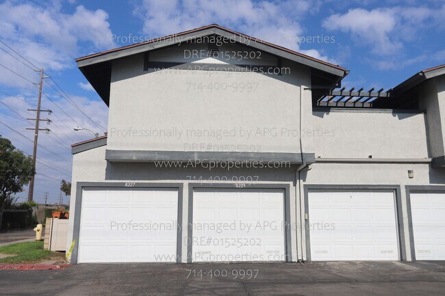 Building Photo - 8229 Woodland Dr