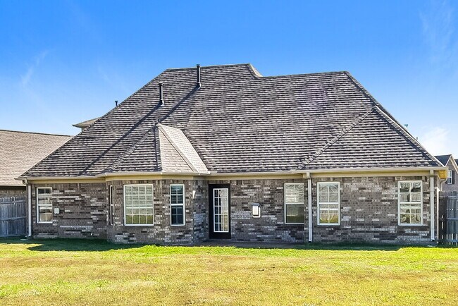 Building Photo - 3363 Hill Valley Ln