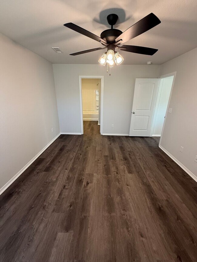 Building Photo - *Rent FREE until May 1 + NO HIDDEN FEES!* BRAND NEW Three Bedroom | Two Bathroom Home in Cabot