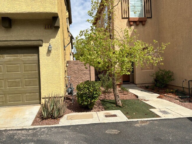 Building Photo - 5150 Silent Valley Ct