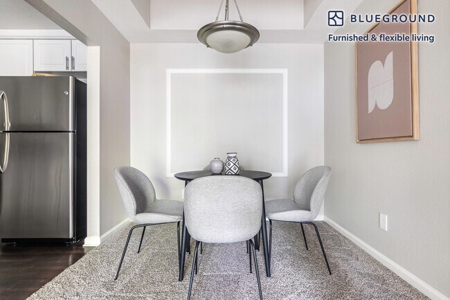 Building Photo - 1745 Nantucket Cir