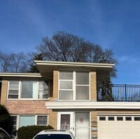 Building Photo - 2308 Oakton St