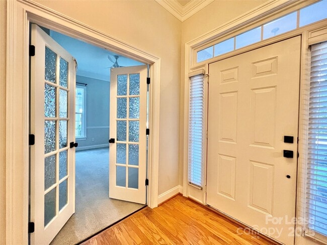 Building Photo - 1205 Gainsborough Dr