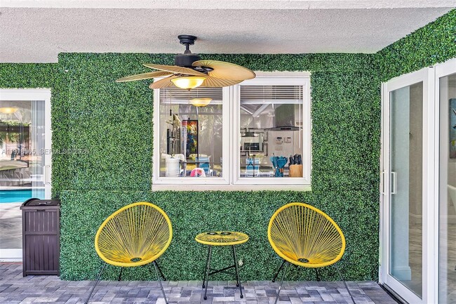 Building Photo - 2191 SW 27th Ln