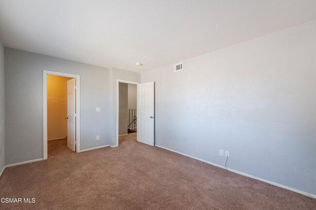 Building Photo - 2044 N Avenida Vista Del Monte