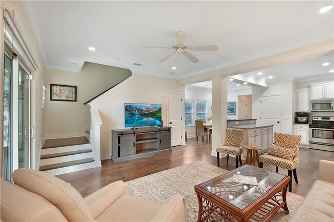 Building Photo - 510 Mariners Cir