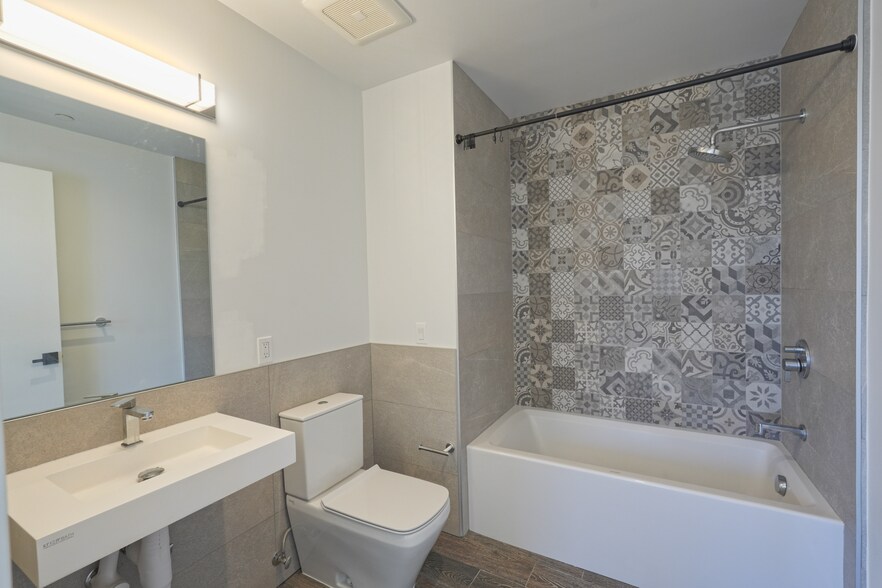 Building Photo - 2747 San Pablo Ave