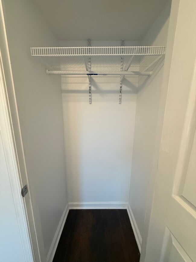 Building Photo - 1719 S 6th St