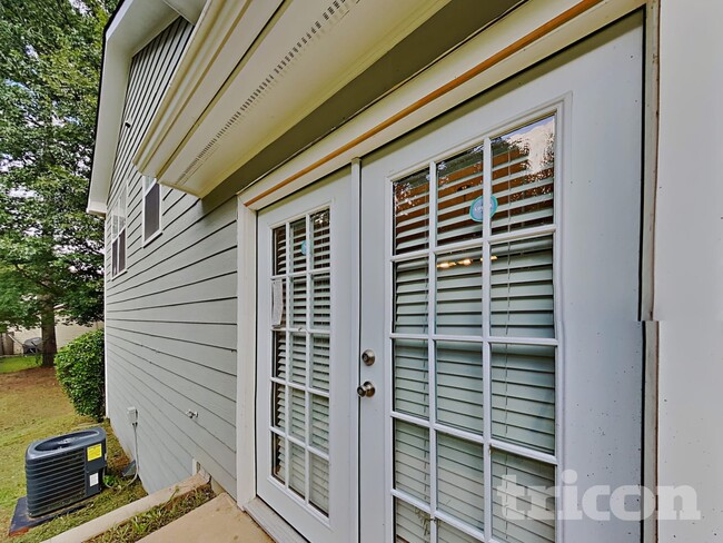 Building Photo - 1124 Whisper Wind Dr