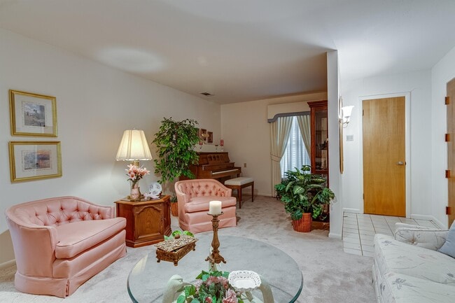 Building Photo - 5130 Vicki St