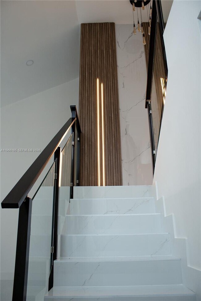 Building Photo - 10433 SW 118th Ct