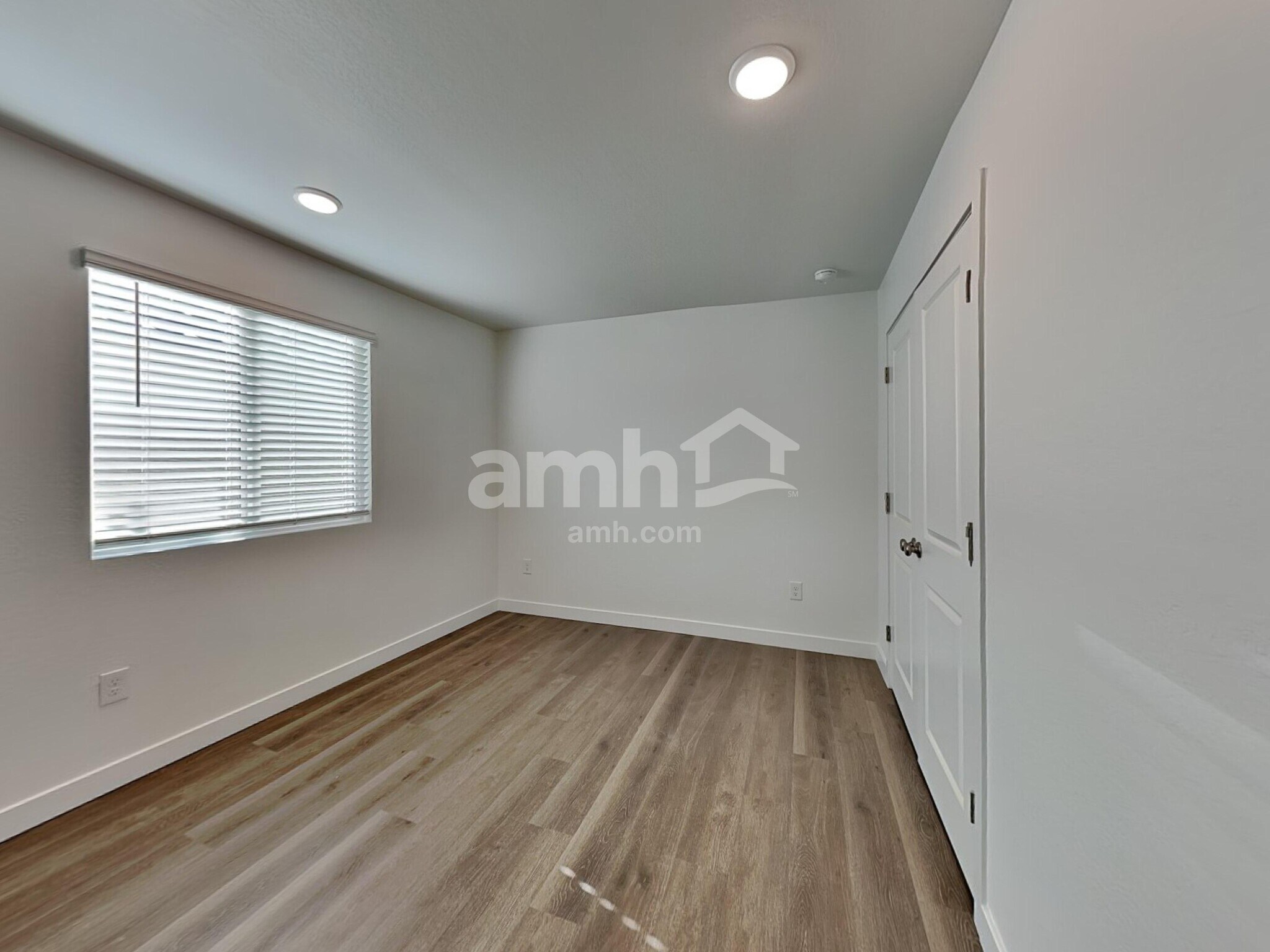 Building Photo - 12630 W Flynn Ln