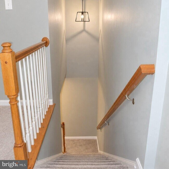 Building Photo - 1820 Cedar Cove Way