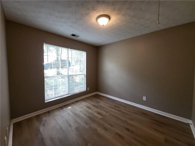 Building Photo - 3428 Homeward Trail