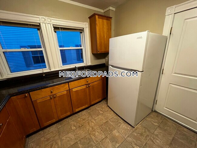 Building Photo - 128 Princeton St