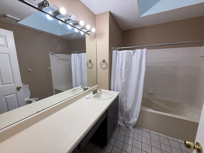 Building Photo - 11550 Villa Dorado Dr