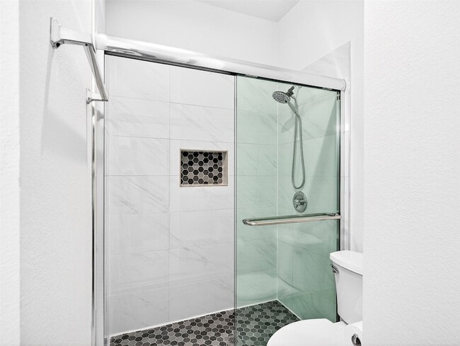 Building Photo - 1817 Newton Dr