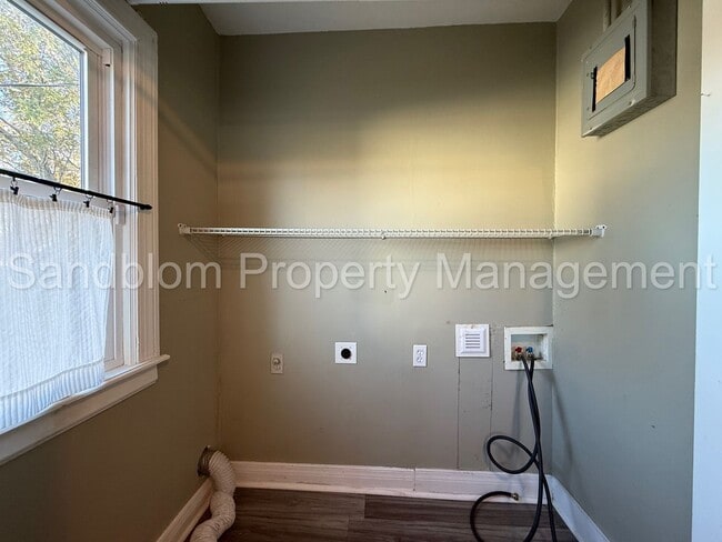 Building Photo - For Lease | Midtown Tulsa | Available Now