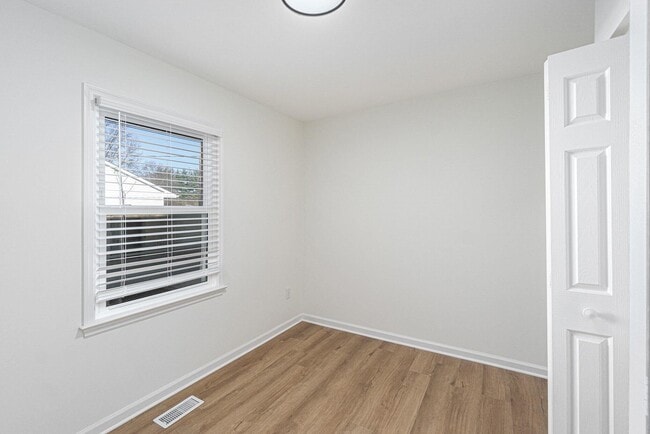 Building Photo - 3126 Arrowhead Dr